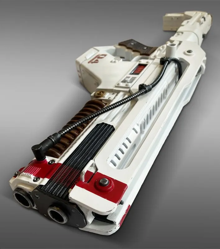 alien: romulus model life-size replica pulse rifle 71 cm  replicas  horror  replica