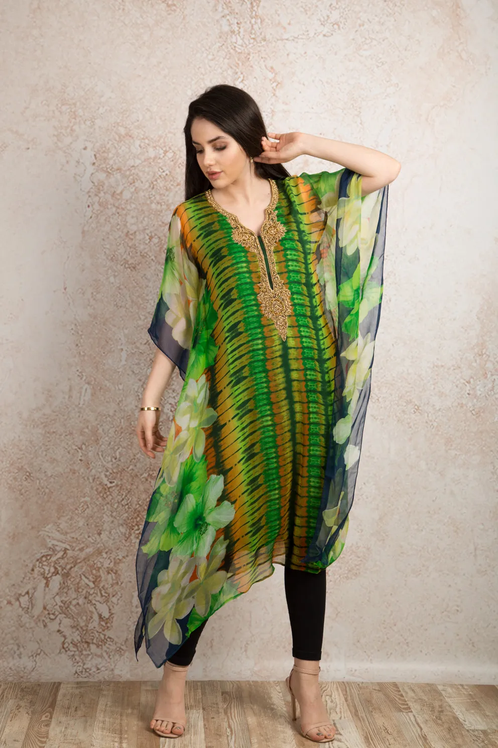 Print embd poncho U8_1029