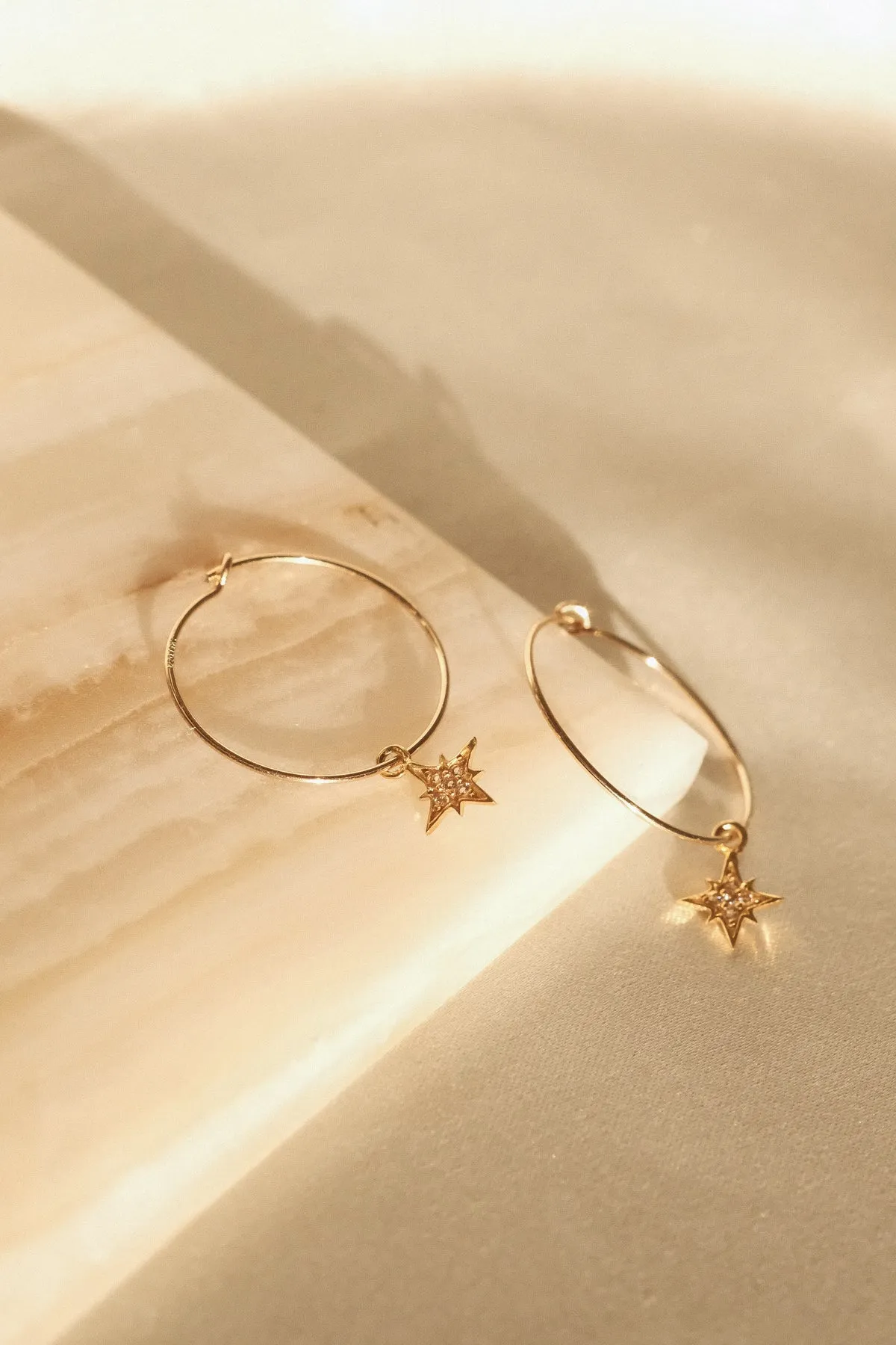St'X Starburst Wire Hoops
