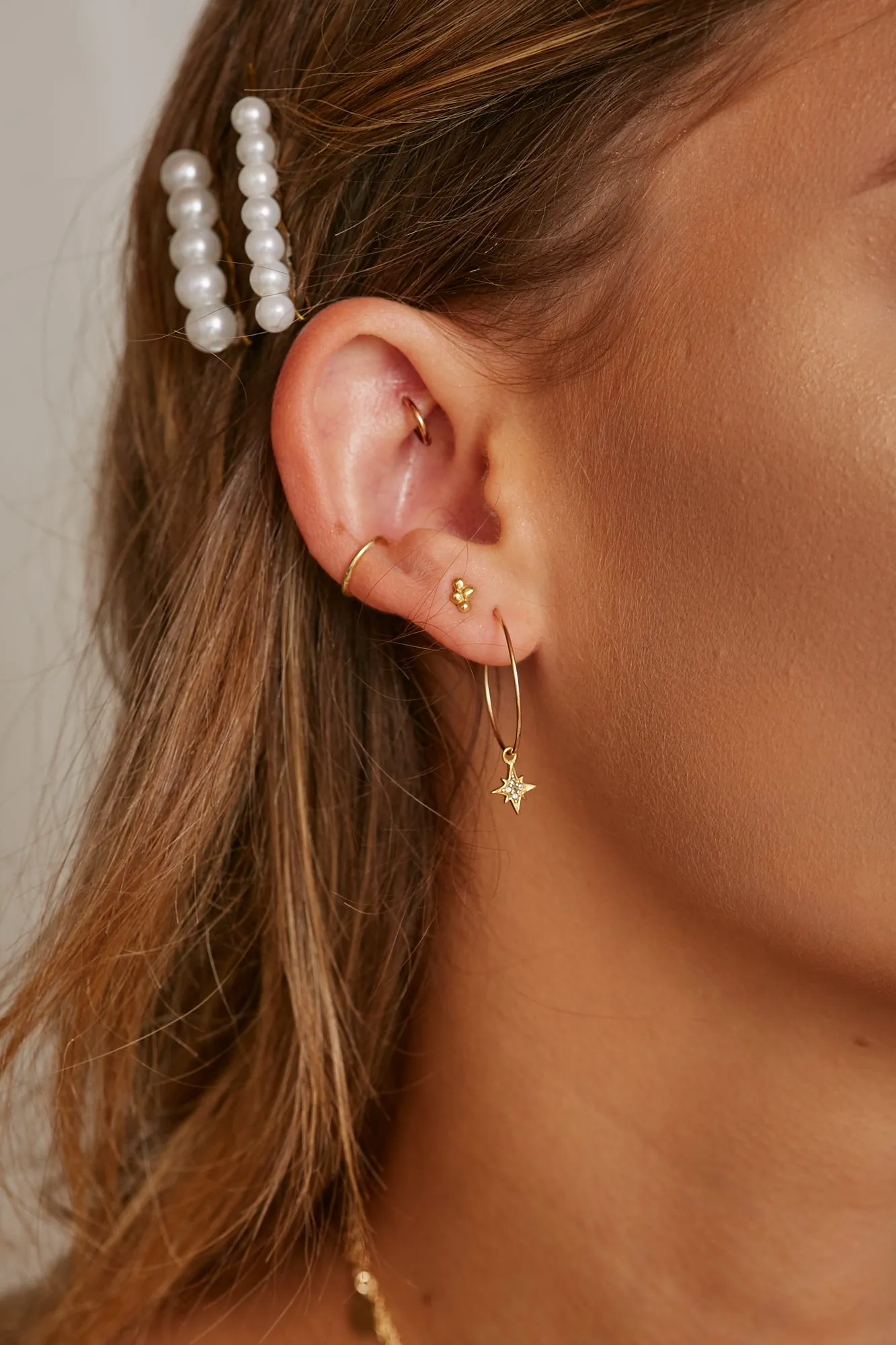St'X Starburst Wire Hoops