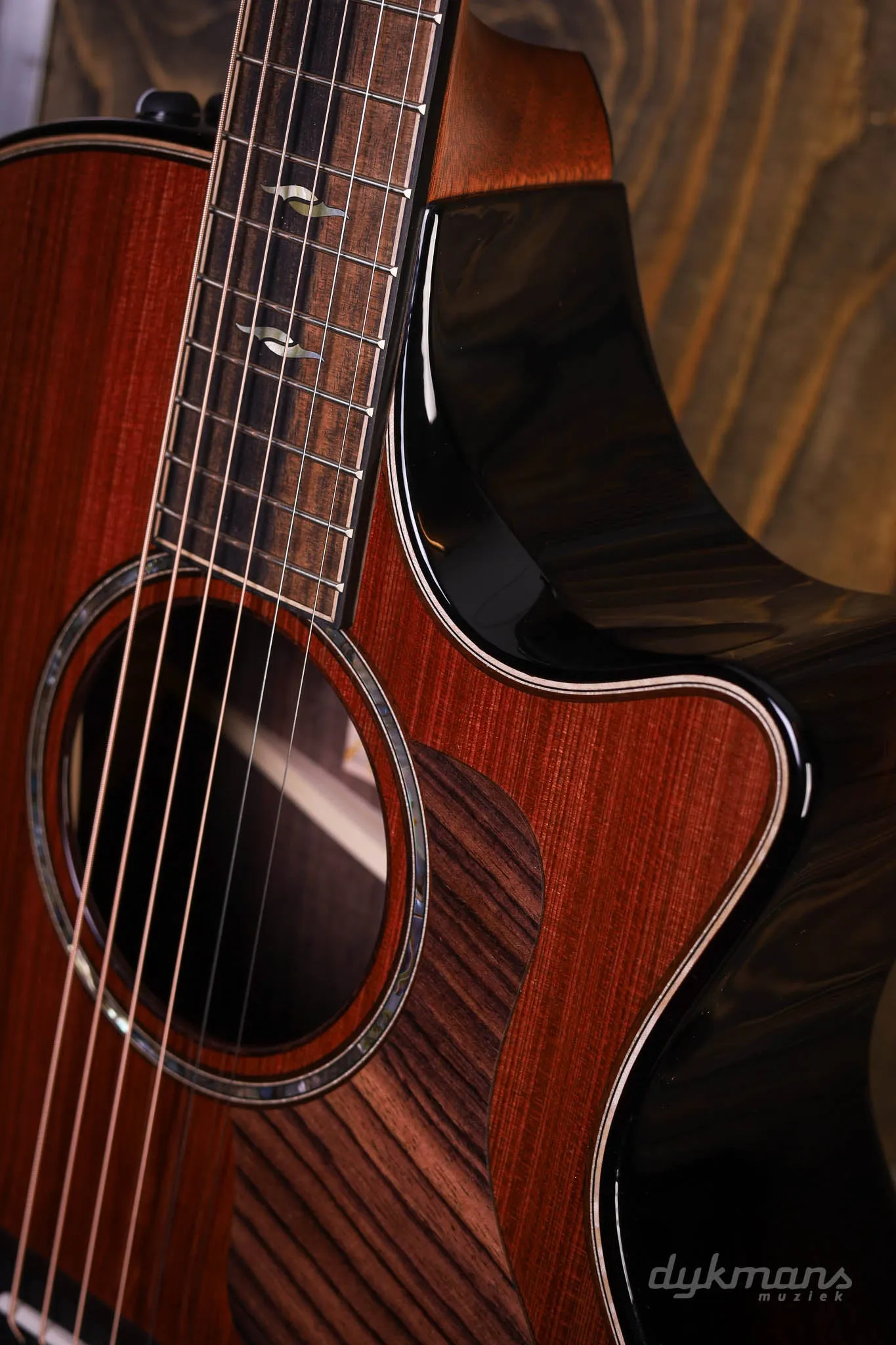 Taylor 50th Anniversary Builder's Edition 814ce